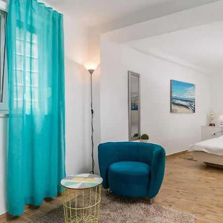 Follow Me アパート